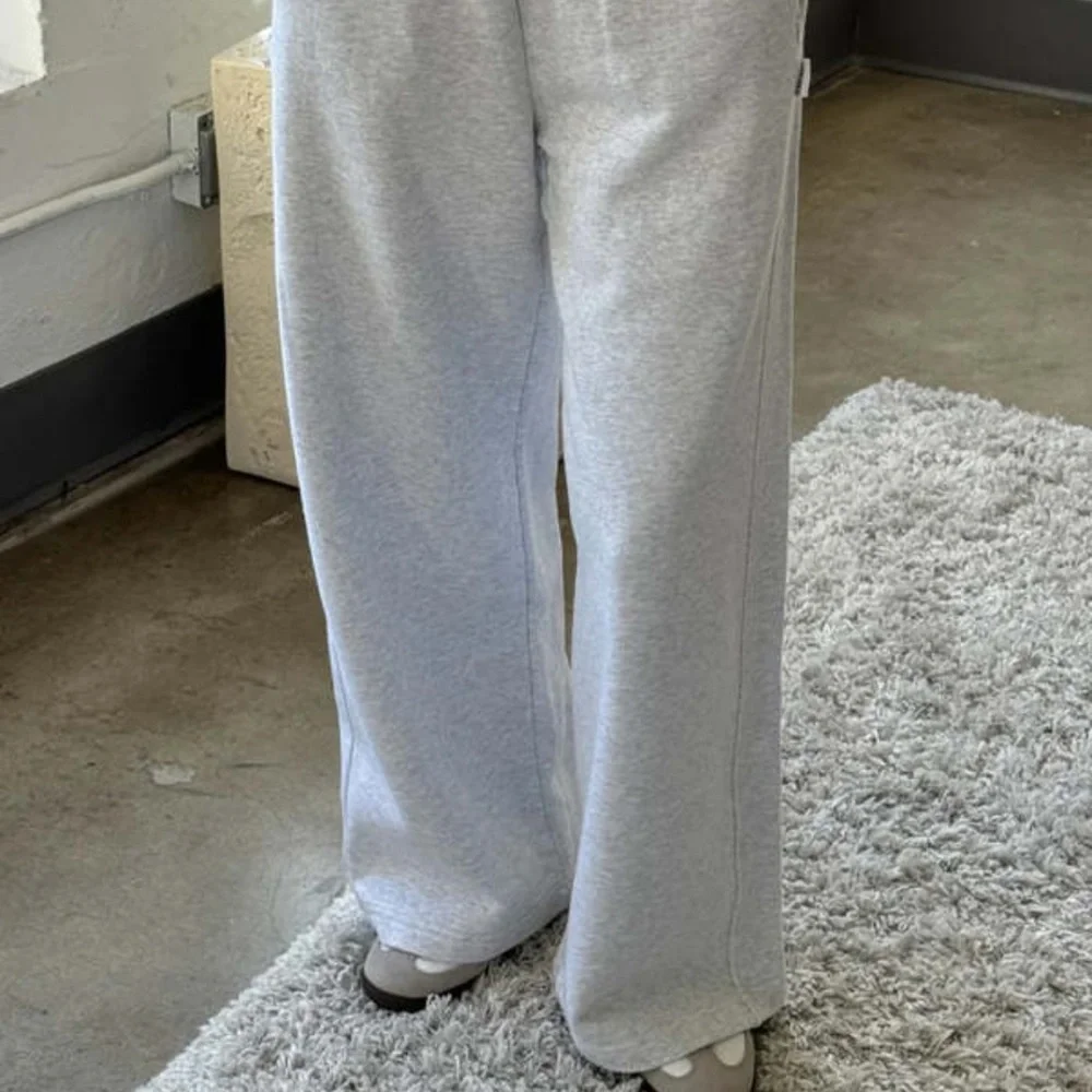 Le Bon Shoppe women’s sweat pants in size medium light grey - Picture 7 of 7